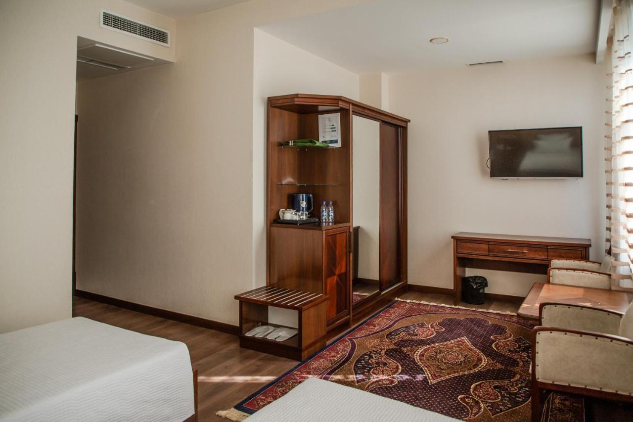 Shedevr Plaza Hotell Namangan Eksteriør bilde